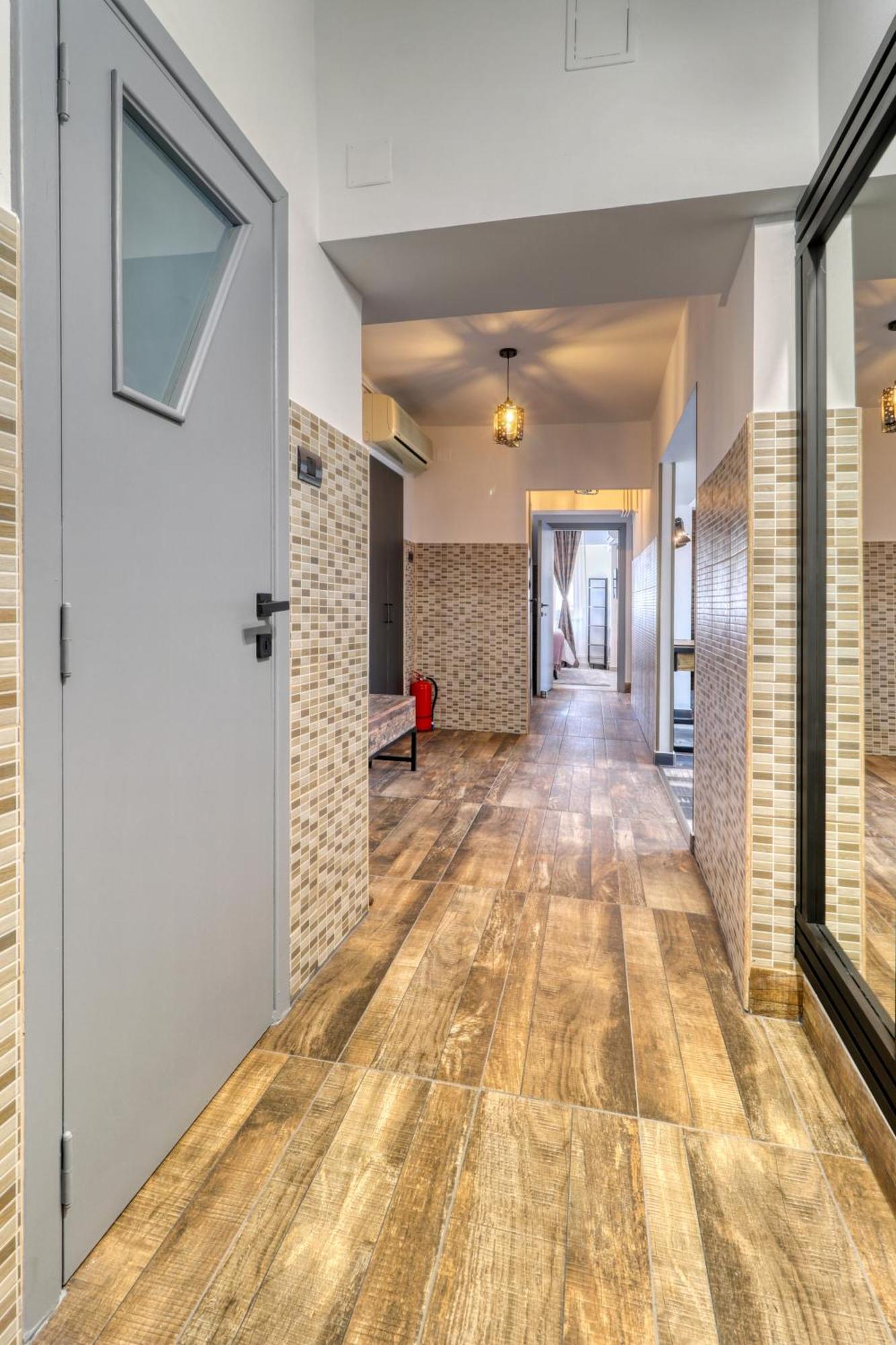 Rdi Elegance Apartment Downtown Bukarest Eksteriør billede