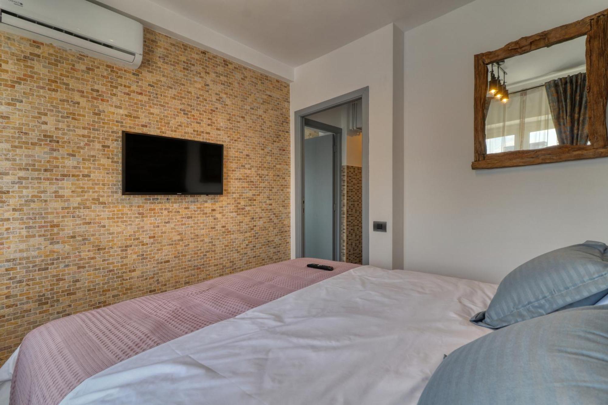 Rdi Elegance Apartment Downtown Bukarest Eksteriør billede